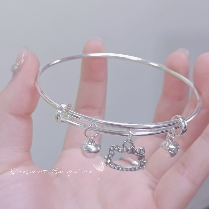 Nuevo pulsera de campana de gatos kt simple y versátil Kitty colgar pulsera deslizante para dar regalo a la novia