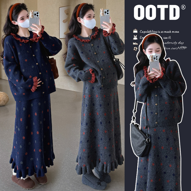 Maternity Wear 2025 Autumn and Winter New Korean Style Fashionable Polka Dot Lace-Up Sweater + Skirt Maternity Suit