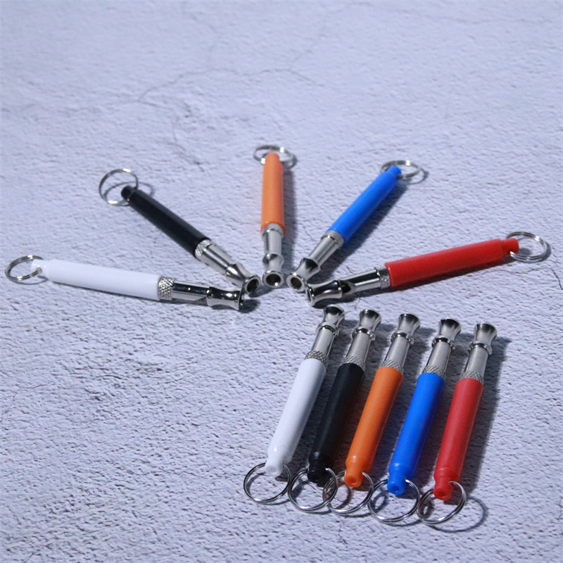 Silbato de perro Flauta de perro Metal Ultrasónico Cordón ajustable Instrumentos de entrenamiento de perros Suministros de entrenamiento de mascotas Flauta de perro Juguetes para perros