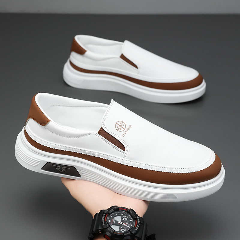 Zapatos de hombre 2025 nuevos zapatos de invierno pequeños zapatos blancos tendencia versátil zapatos de skate de un pie zapatos deportivos casuales de cuero de hombre