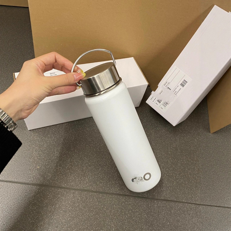 新款Alo WaterBottle316保温水瓶运动中保持水分旋盖手柄方便携带|undefined