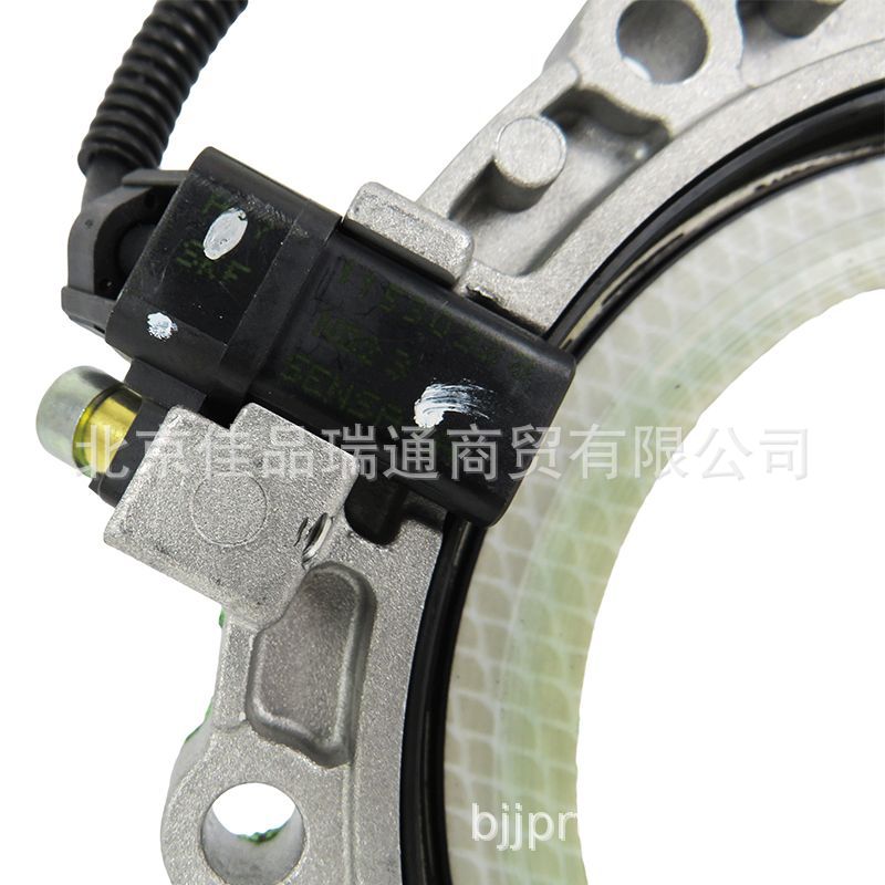 Applicable to Shuanglong Aiteng enjoy Royal rester colandot Ludi car crankshaft rear oil seal 6710100514