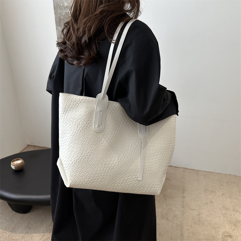 2024 nuevo estilo coreano simple estilo de moda de color sólido bolso de hombro debajo de la axila retro tejido bolso de ocio de gran capacidad