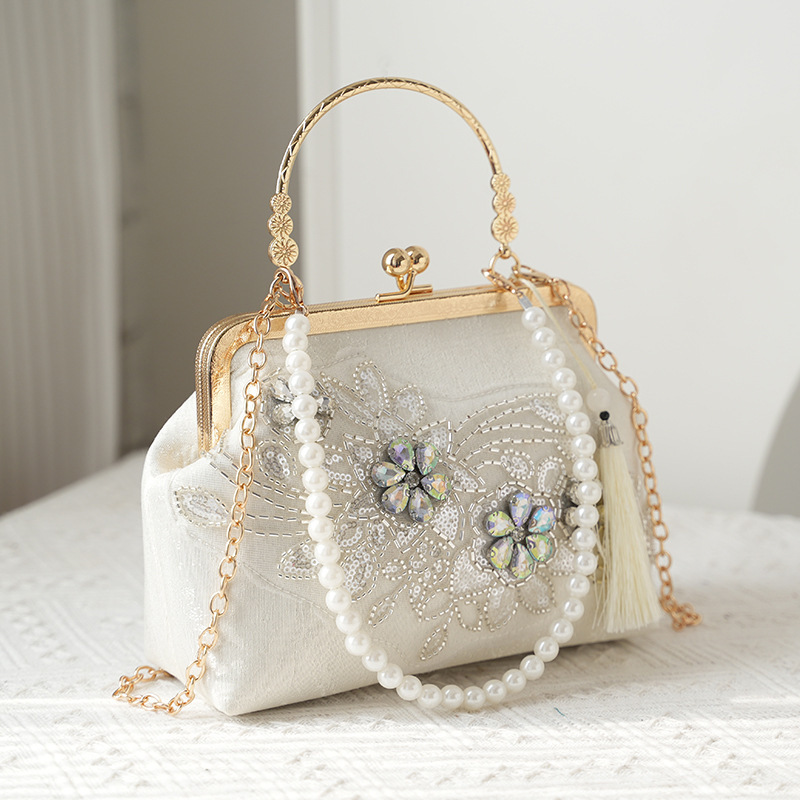 Pearl Embroidered Fashion Handbag Cheongsam Banquet Clutch Bag Chain Bag Embroidered Bead Bag Shoulder Bag Pearl Chain Bag