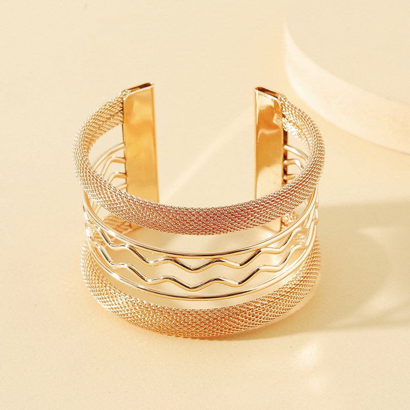 New Simple Hollow Pattern Bracelet Opening Adjustable Simple Personality Bracelet