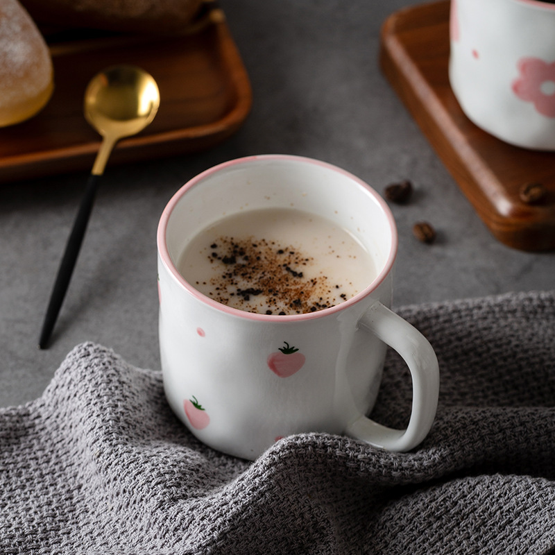 Taza de bebida de cerámica fresca y hermosa de estilo europeo Taza de café de estilo retro Taza de leche de desayuno para el hogar Oficina