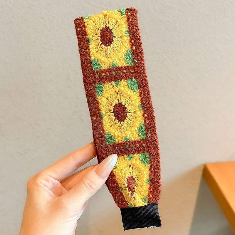 Coreano de borde ancho peinado