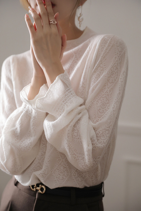 White Sweater Top 2021 New Autumn Women's Long Sleeve Thin Hollow Fashion Base Shirt Horned Sleeve