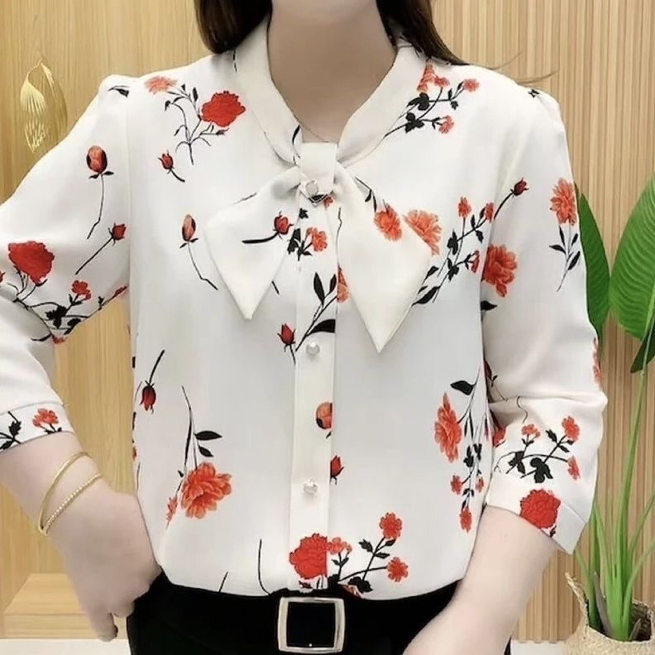 가지 붉은 꽃
