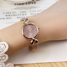 ins��С�ڼ�Լ����С�ɾ���С����С�������ʽŮʿ�ֱ�Ů��