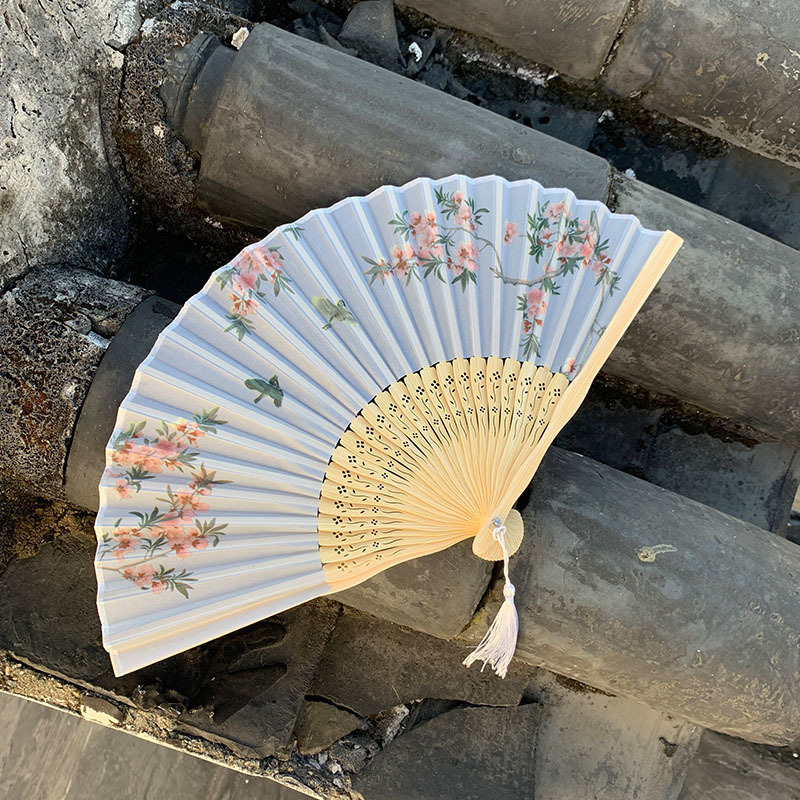 A21古風漢服女扇-園有桃(new）