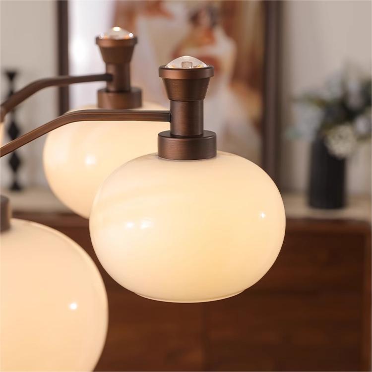 Lámpara de la sala de estar luces de estilo americano medieval luces de comedor luces de vestíbulo luces principales luces de dormitorio retro francesas lámparas Zhongshan