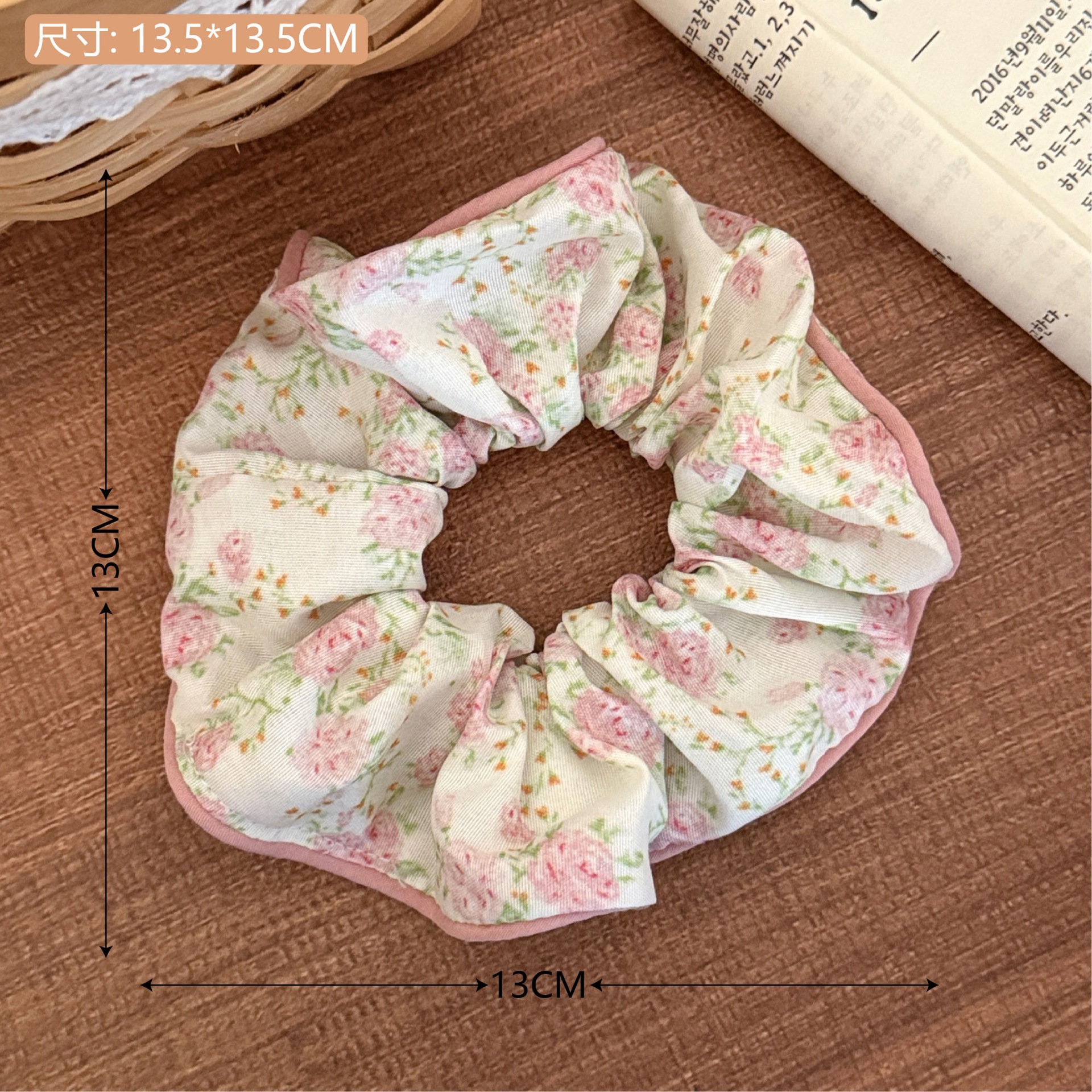 Estilo coreano de alta apariencia de encaje de intestino grueso banda de pelo accesorios para el cabello cuerda de pelo de corazón de niña de todo fósforo pequeño Qing nuevo tocado de cola de caballo de gran altura al por mayor