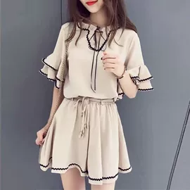 休闲裤;连衣裙;时尚休闲套装