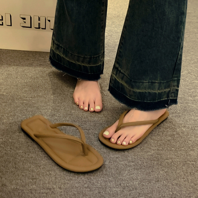 Ladylike Casual Flip-Flops, Summer Fashion Flat Mules, Thong Sandals, Beach Shoes for Women, High-End Outdoor Wear Ladylike Casual Flip-Flops, Summer Fashion Flat Mules, Thong Sandals, Beach Shoes for Women, High-End Outdoor Wear