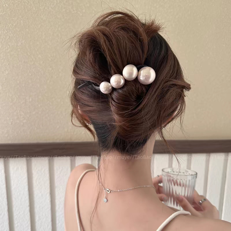 後頭部にツイストクリップが付いた新しいスタイルのワンラインヘアクリップ、軽い高級感と高級感のあるヘアクリップ、女性用のアヒルのくちばしクリップヘッドドレス|undefined