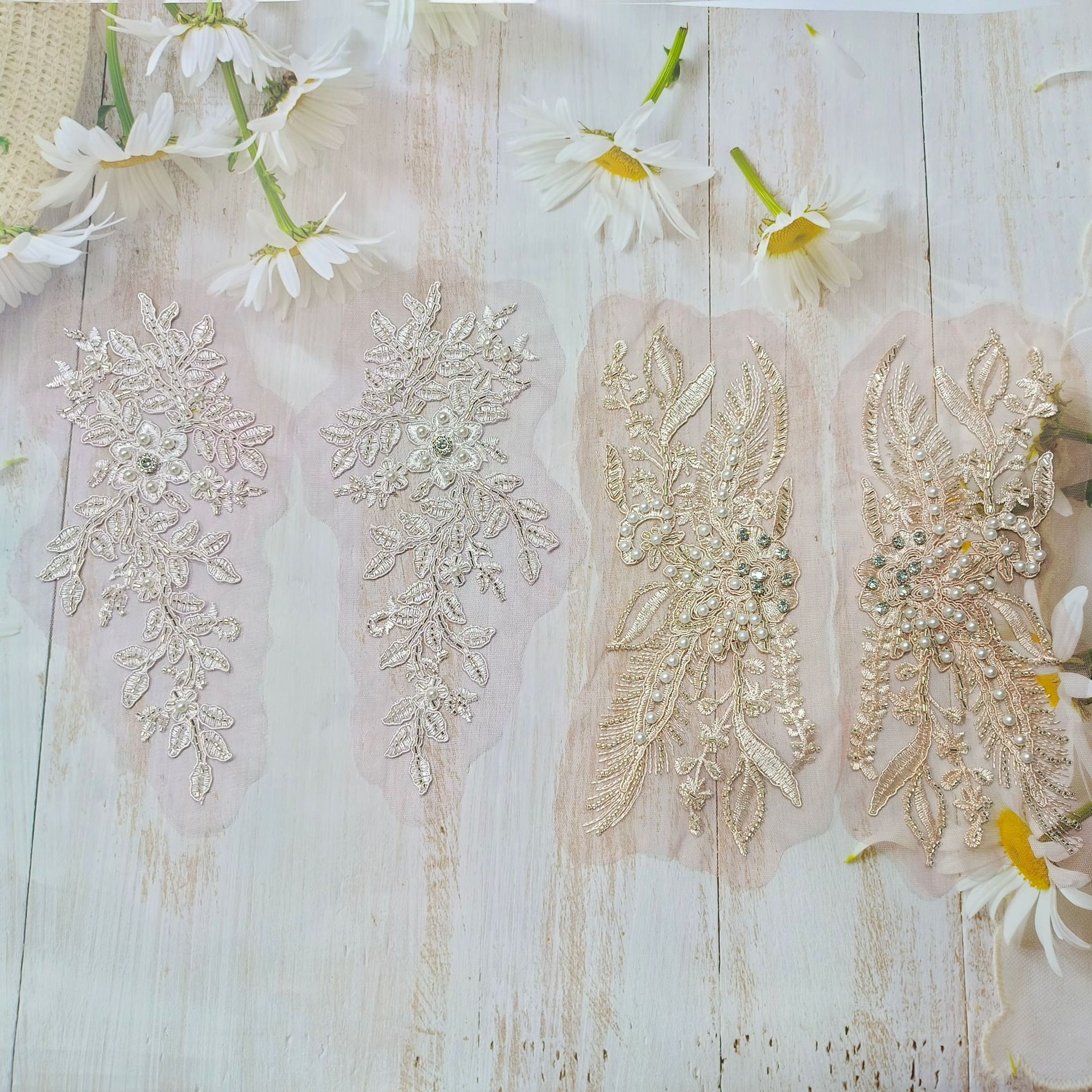 跨境批发刺绣网纱底蕾丝花边对花布贴 服装旗袍配饰辅料补丁贴diy