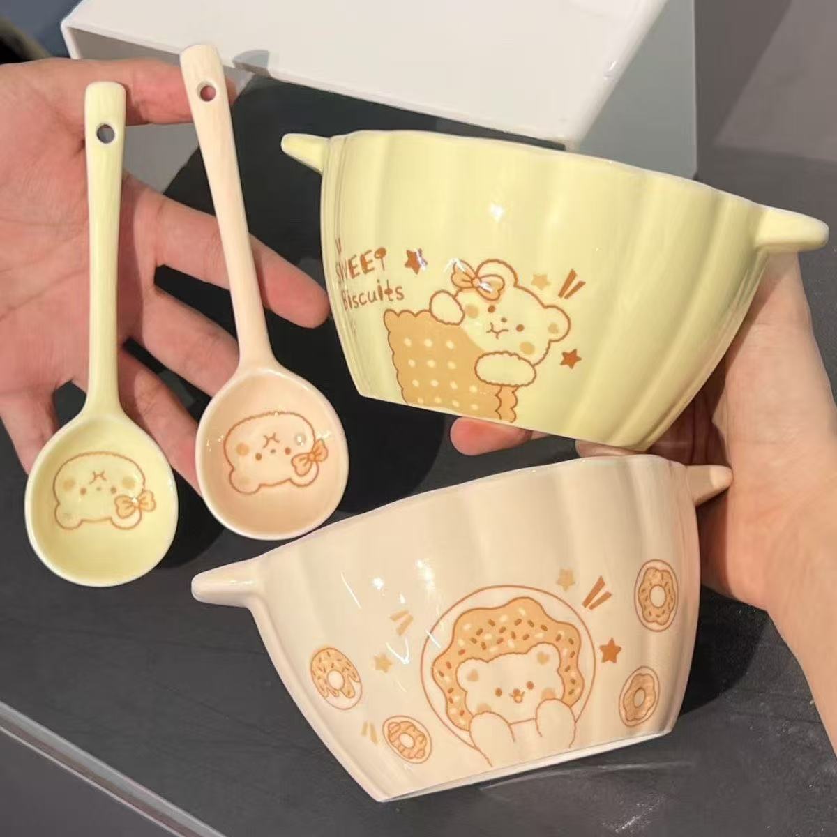 Bocos de ensalada de frutas de estilo crema de dibujos animados de avena de yogur de doble oreja de horno de microondas de cerámica de huevo al vapor de tazón
