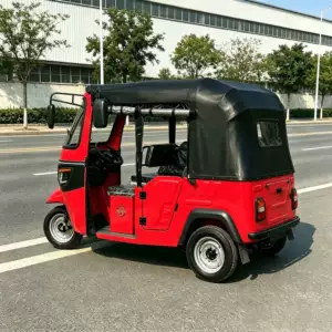 Yeni model sərnişin üçtəkərli motosikleti, Tuktuk, Cənub-Şərqi Asiya, Hindistan