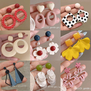 �͹Ÿ��L���hŮ��С����ɫ��ᔸ߼����@ĘС��߅�ȼ����ն������