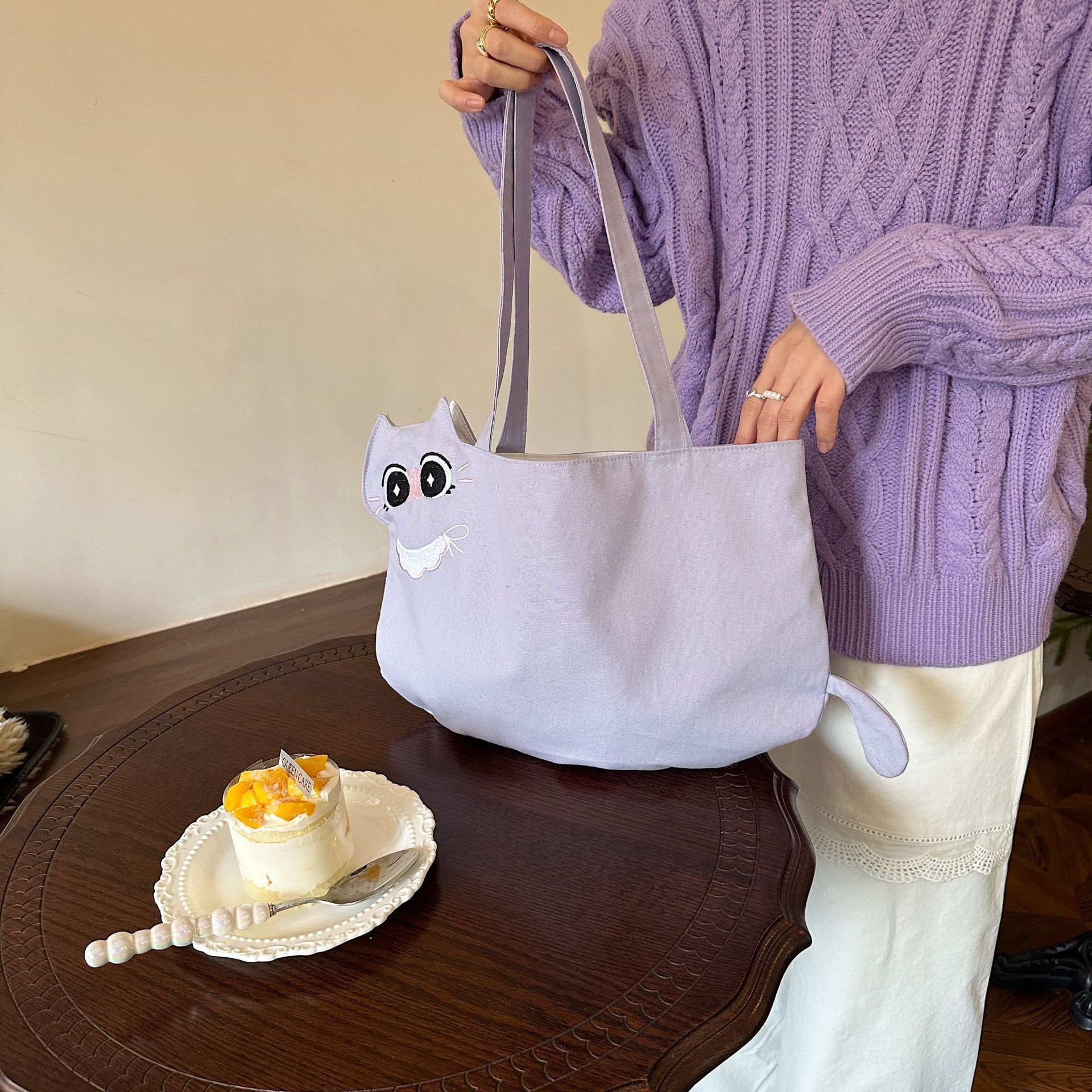 Women's Canvas Cat Cute Square Open Tote Bag display picture 7