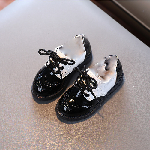 Children's Small Leather Shoes 2025 Spring and Autumn for Boys and Girls Black Lacquered Leather Single Shoes British Style Children's Performance Shoes