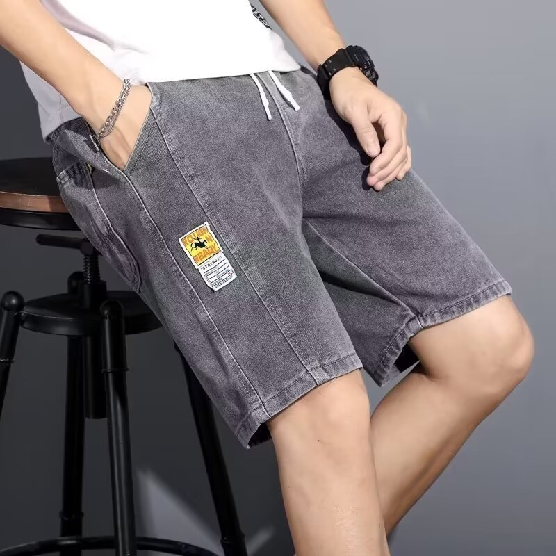 Pantalones cortos de mezclilla de cinco puntos de estilo fino de verano para hombres, pantalones de marca de moda casuales delgados, pantalones de 5 puntos para hombres