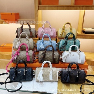 Ů����ĸ�M�AͲˮͰ��2025�¿�ٴ�б������Еr�Іμ�����Kbags