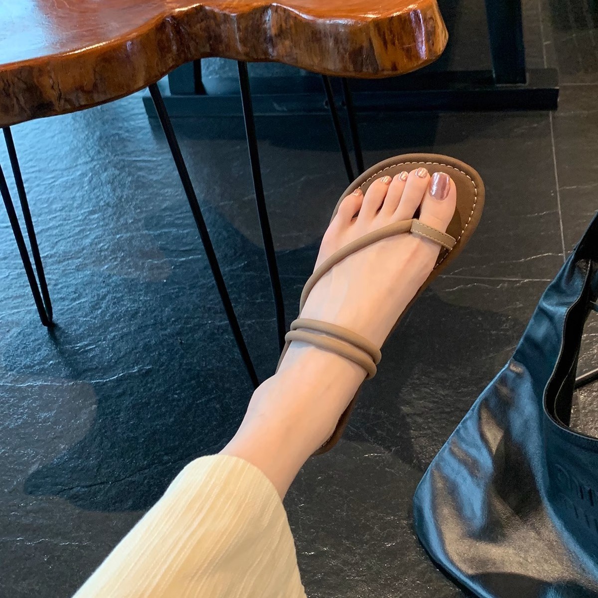 carousel-thumb-2