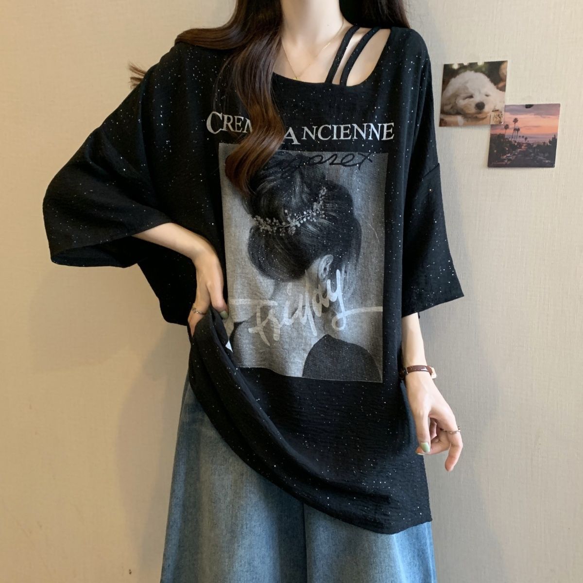 Camiseta de manga corta con cuello diagonal de lentejuelas de gran tamaño para mujer verano 2024 nuevas mujeres tops de moda sueltos y delgados