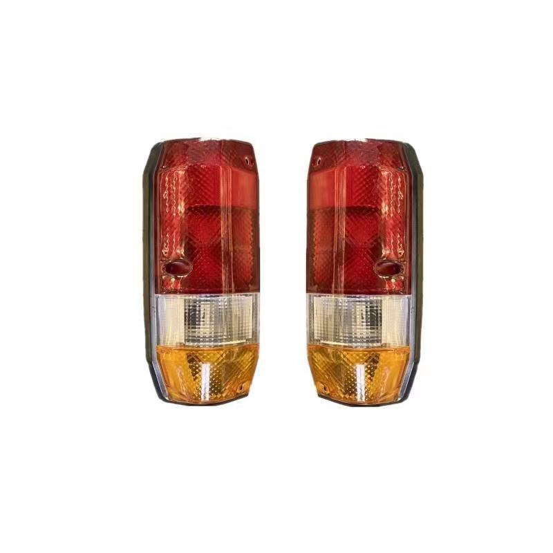 81560-60310 adecuado para landcooluze luz trasera FZJ79 luz trasera LAND CRUISER luz de freno trasera