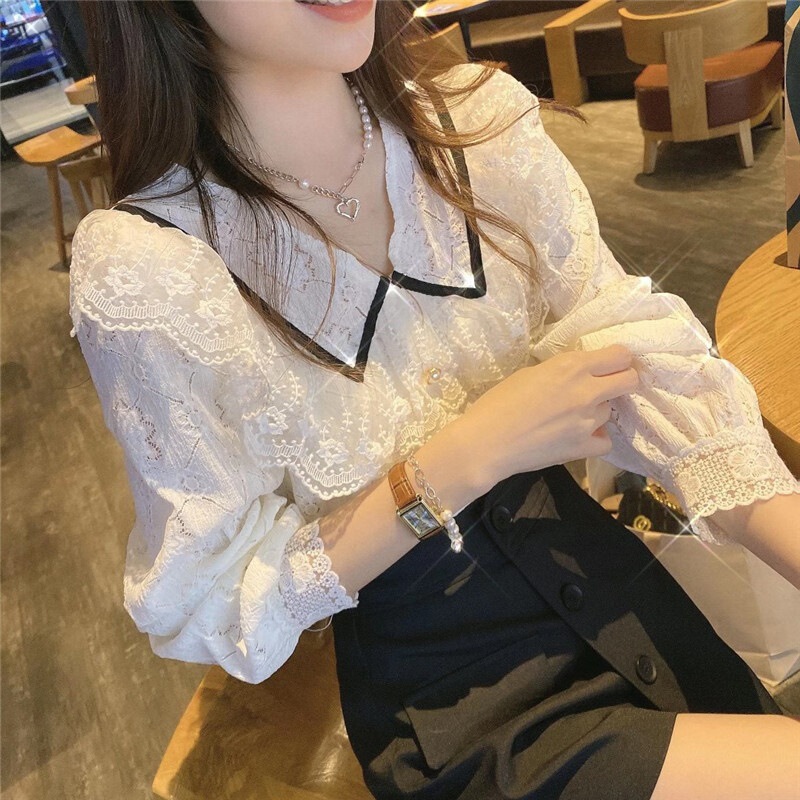 8542#2021 New early autumn top design white lace doll collar shirt fairy