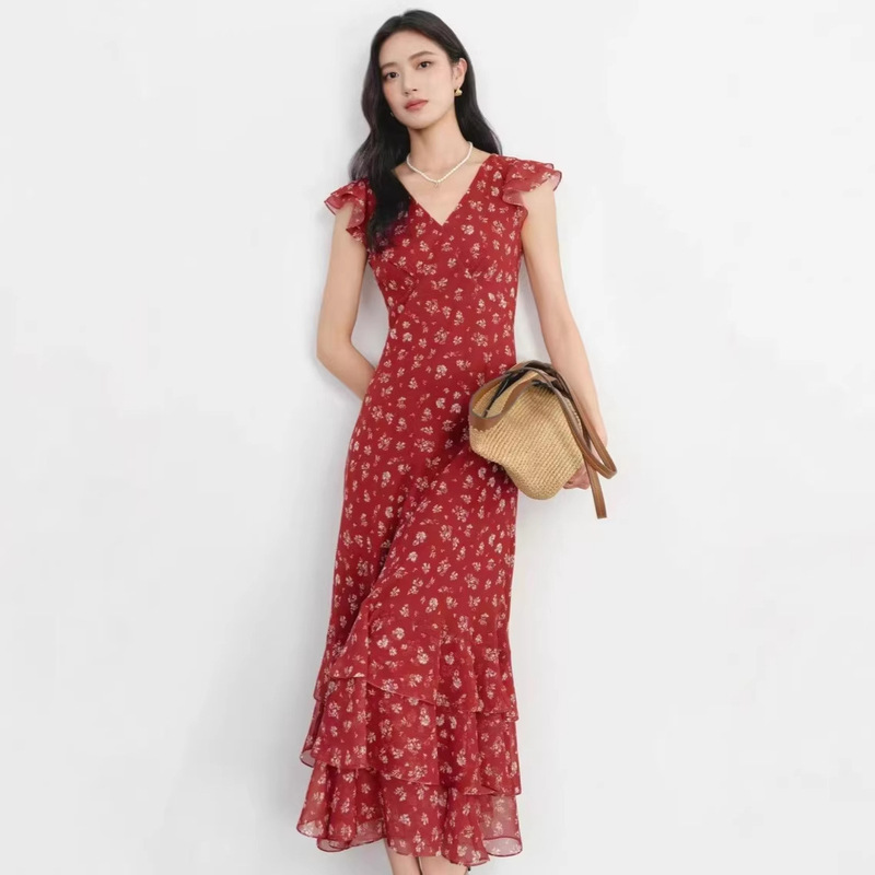 Yi** Mall's Same Style 2026 Summer New French Floral Print Dress with a Flattering Effect, Tiered Mermaid Skirt, and Diagonal Silk Dress Yi** Mall's Same Style 2026 Summer New French Floral Print Dress with a Flattering Effect, Tiered Mermaid Skirt, and Diagonal Silk Dress