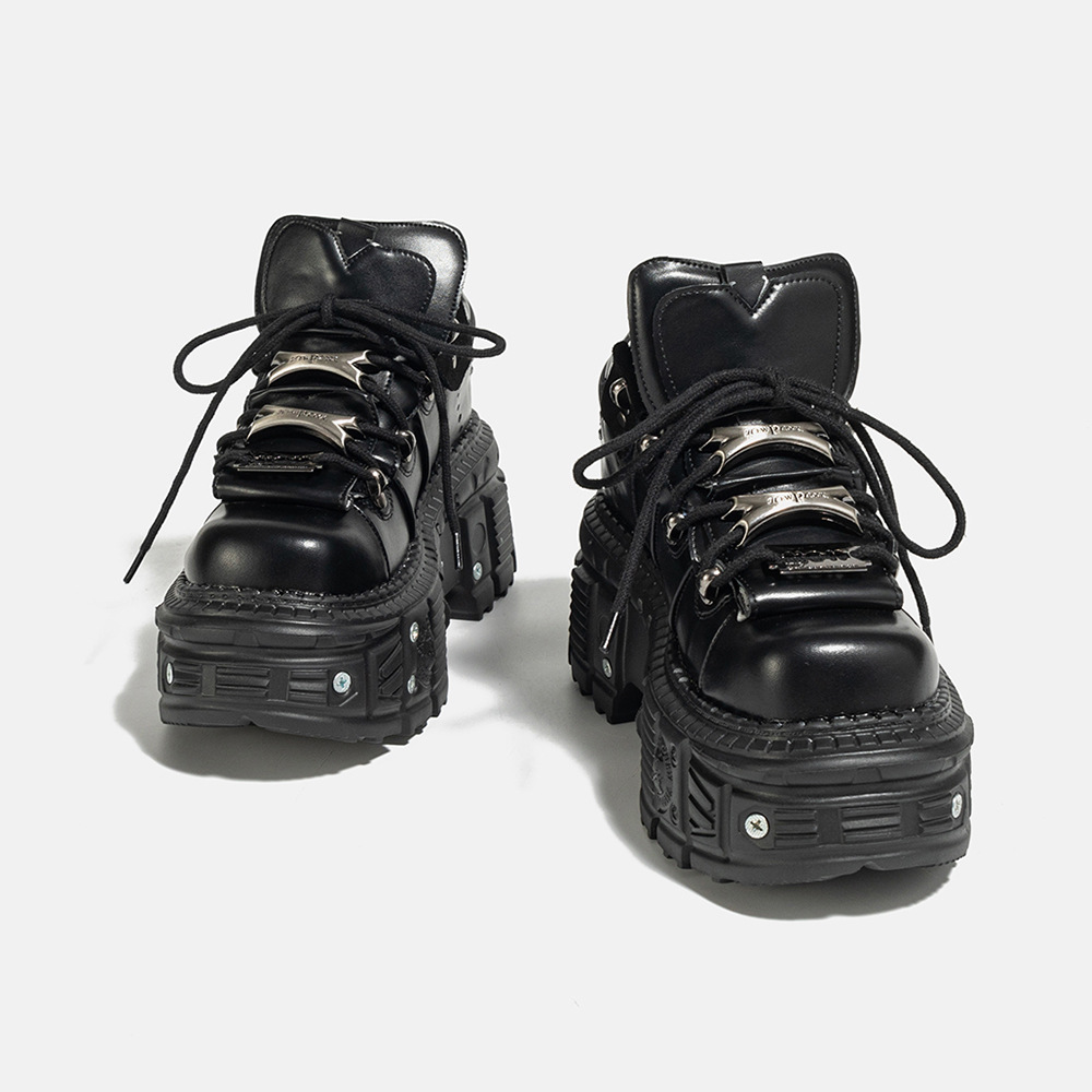 クロスボーダーダークパパシューズプラットフォームレディースシューズヘビーメタル個性ゴシックスタイルパンクレディースブーツ工場卸売直接供給