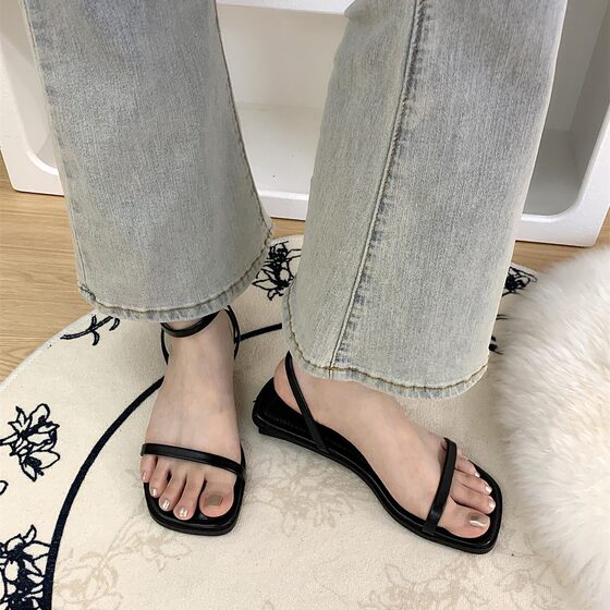 Flat silver Temperament Sandals Fairy Shoes 2024 Summer Soft Bottom Skirt Holiday Beach Strap Roman Shoes