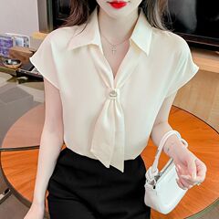 2025年夏の新型気質シフォンシャツ女性デザイン感小衆洋風シャツ半袖上着