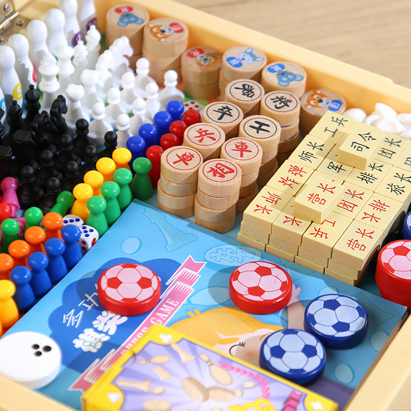 新款木制多功能益智桌面游戏棋五子棋飞行棋70合一棋盘纸牌套装