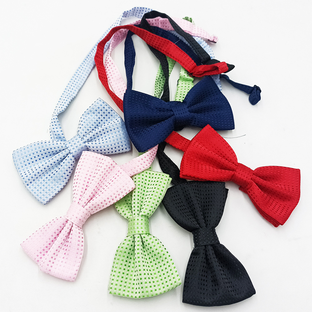 Nuevo fabricante en stock profesional ropa formal Caballero pajarita poliéster seda Dot Double Fold hombres pajarita novio padrino