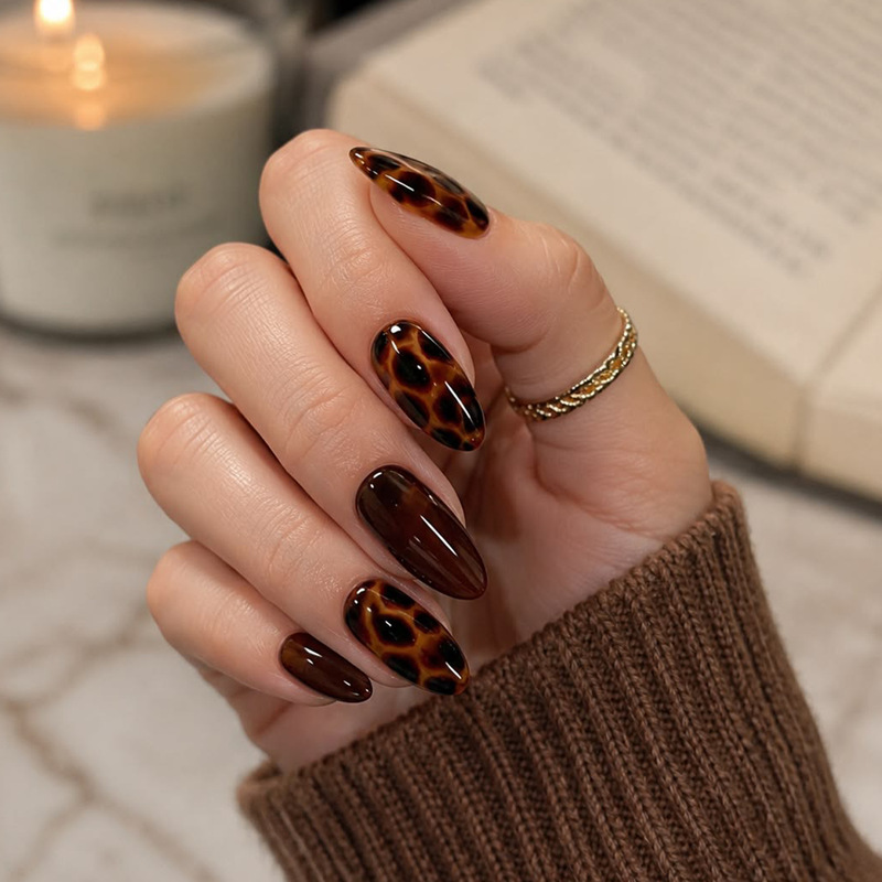 Le Fan Nail Art Maillard Amber Tortoiseshell Leopard Print Wearable Nails Short Almond Nails Autumn Winter Foreign Trade Fake Nail Tips Le Fan Nail Art Maillard Amber Tortoiseshell Leopard Print Wearable Nails Short Almond Nails Autumn Winter Foreign Trade Fake Nail Tips