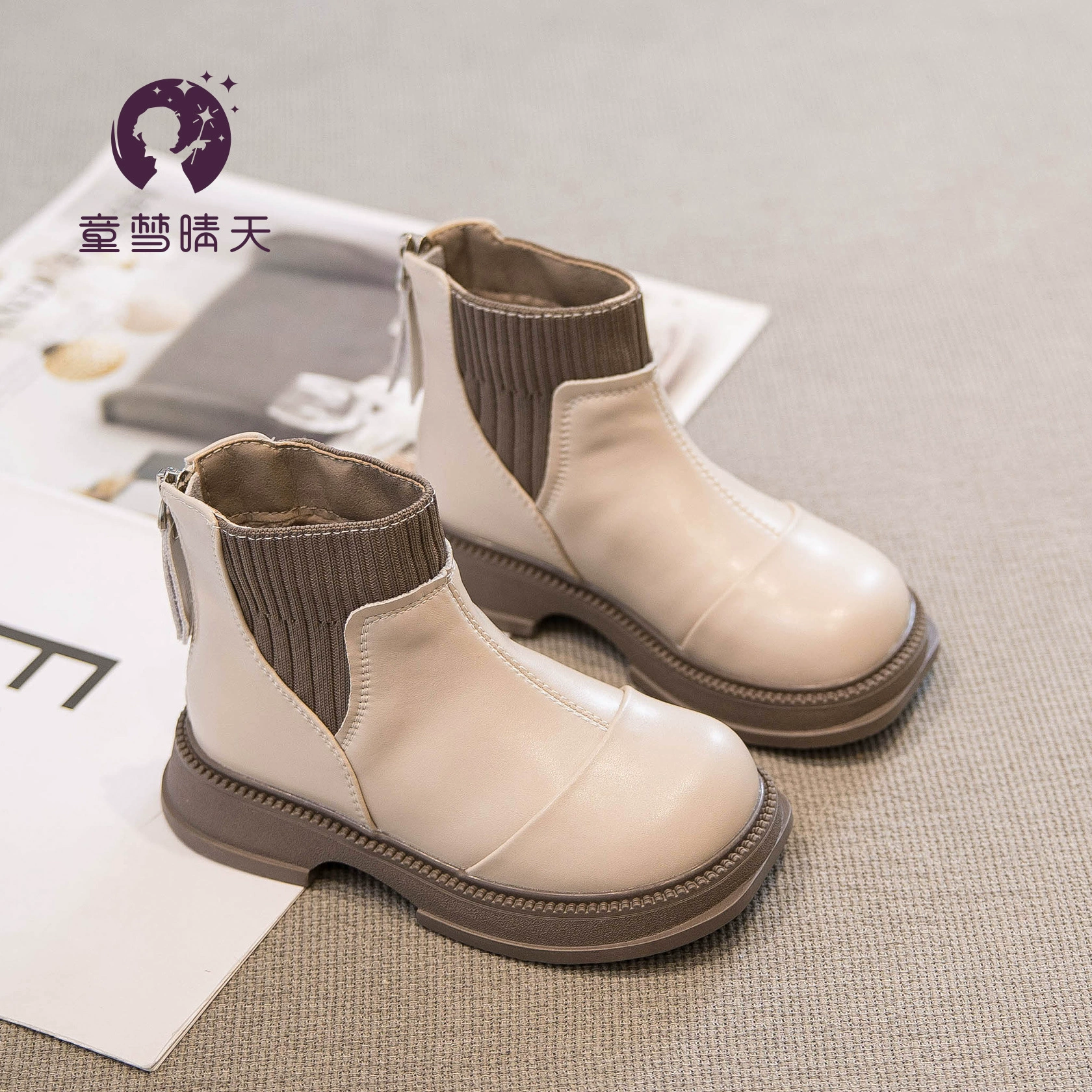 Девушки сплошной цвет шитых летающих маленьких кожаных сапог 2024 зимний новый минималистский детский удобный английский стиль сапоги оптом