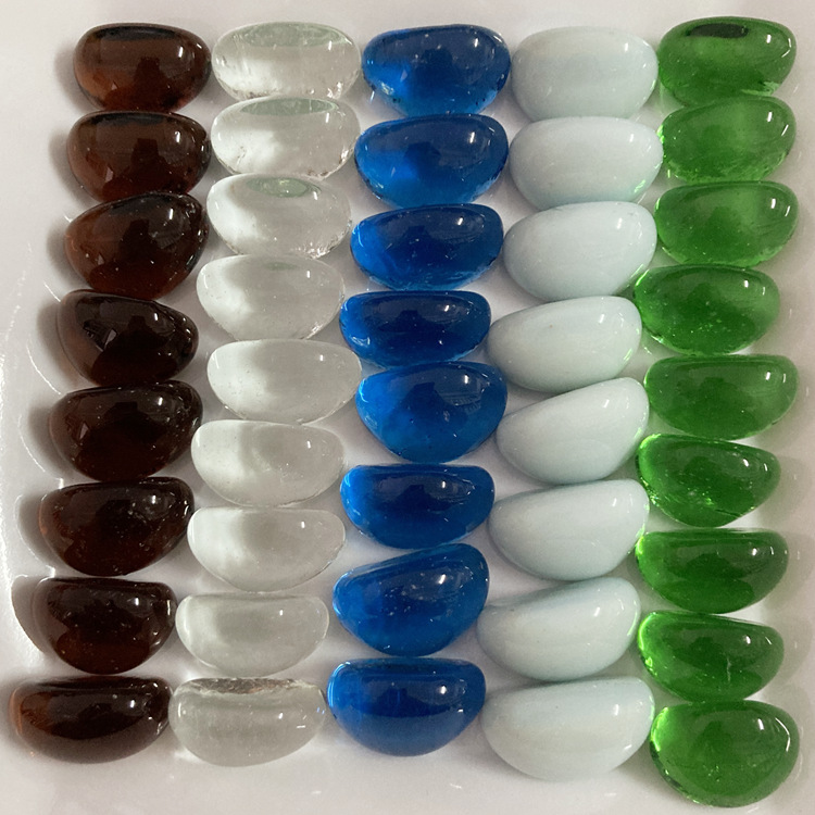 供应鱼缸造景腰果玻璃珠多肉铺面玻璃石铺路装饰混色腰果玻璃石