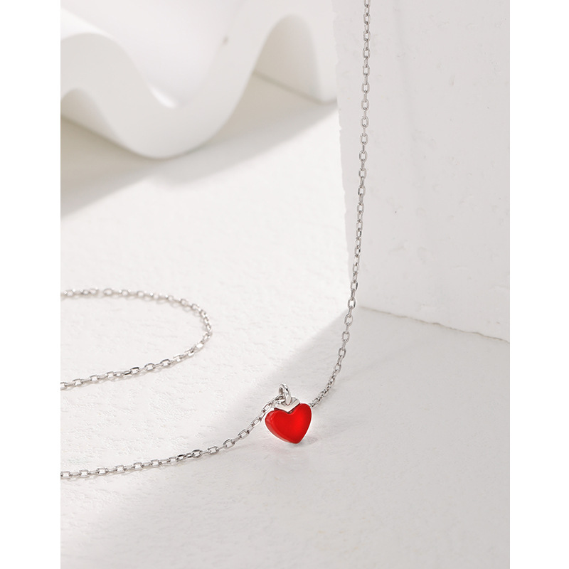 S925 plata esterlina pequeño collar de corazón rojo mujer estilo japonés y coreano Internet celebridad mismo estilo personalizado Corazón de melocotón rojo colgante collar de cadena de clavícula