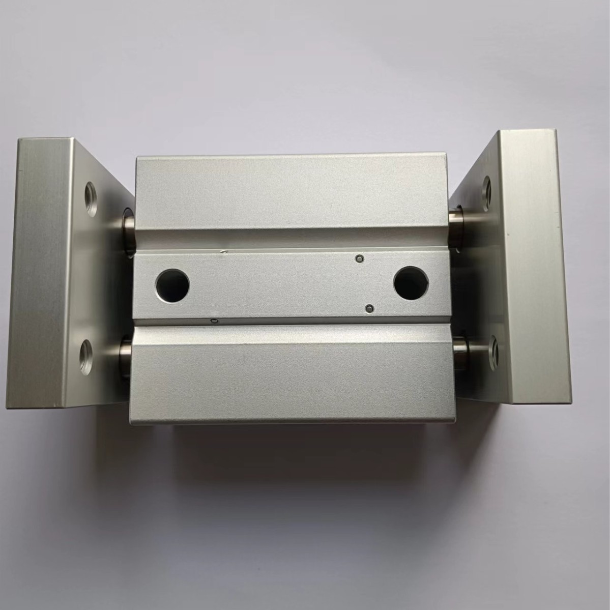 SMC 气缸MDBG125-200-Z73S用于点焊机和芯片研磨设备‌