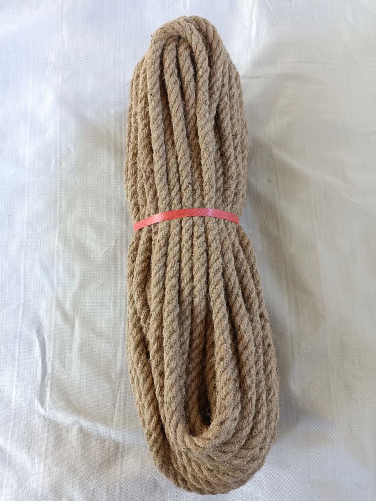 Cuerdas de yute gruesas al por mayor cuerdas de escalada para gatos decorativas trenzadas de escalada de jardinería cuerdas de lino finas atadas de material natural