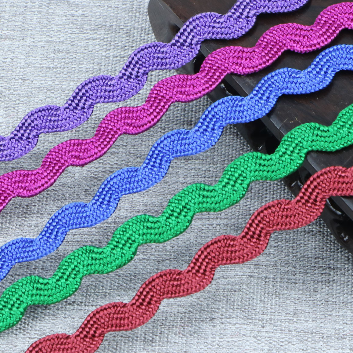 17锭5mm8mm彩色300d涤纶丝波浪S边月牙带3mm10mm 服装饰品花边带
