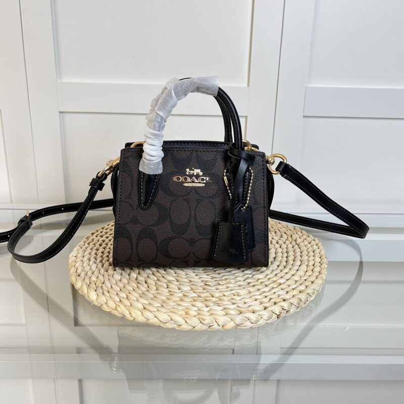 Koujia's New Andrea Mini Fashion Princess Diana Bag Hand-Held Tote Bag Classic Presbyopic Cross-Body Kelly Women's Bag