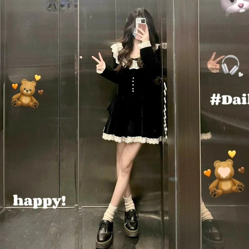 2025时尚新款。气质法式高级感穿秋冬连衣裙黑色金丝绒裙