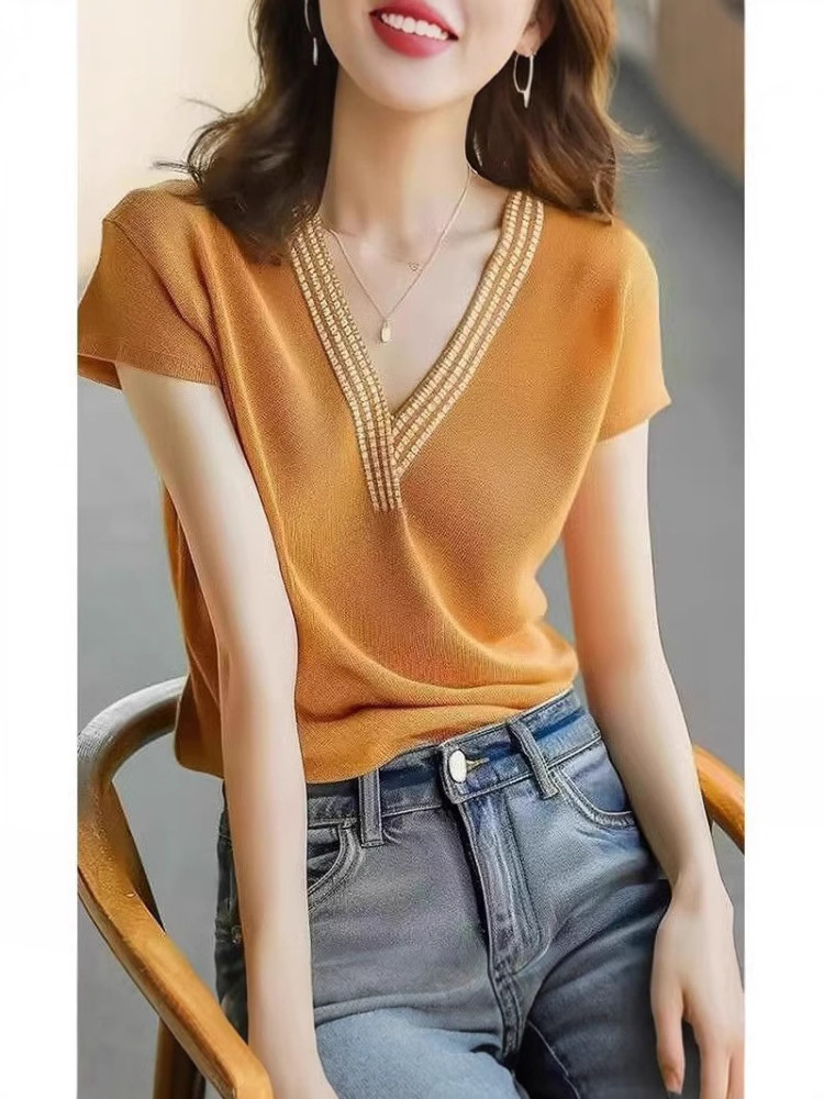 Áo thun nữ tay ngắn cổ chữ V chất liệu sợi băng mát mẻ — Màu cam