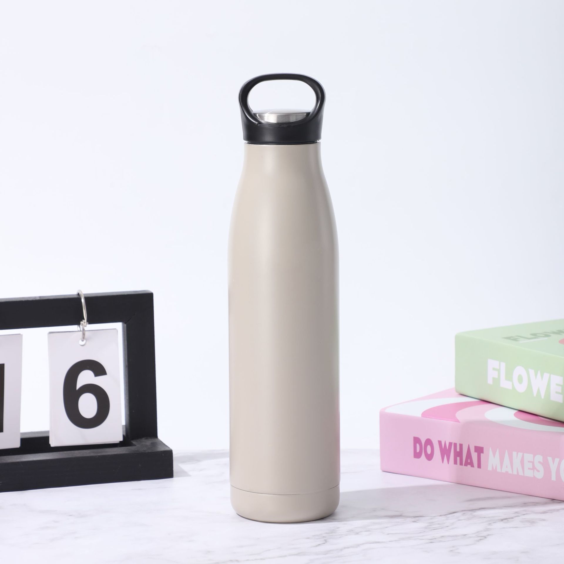 Transfronteriza plana taza de cola 304 de acero inoxidable portátil termo taza portátil simple taza de los deportes americano boca pequeña botella