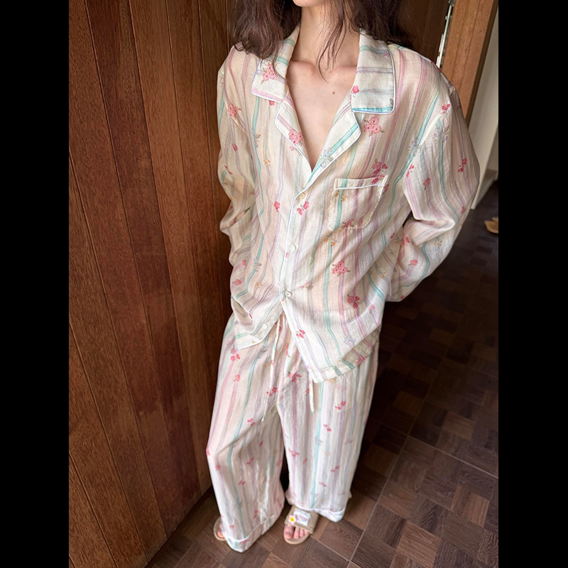 Korean-Style Gentle Colorful Striped Floral Long-Sleeve Pajamas for Women, Autumn Casual Long Pants Loungewear Two-Piece Set, Suitable for Wearing Outside Korean-Style Gentle Colorful Striped Floral Long-Sleeve Pajamas for Women, Autumn Casual Long Pants Loungewear Two-Piece Set, Suitable for Wearing Outside